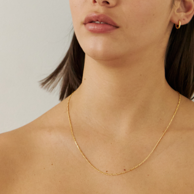 Minimalist Jewelry Is the New Essential
