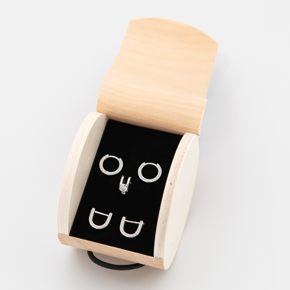 The Light of Simplicity Earring Set