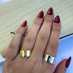 Happiness Oval Signet Ring